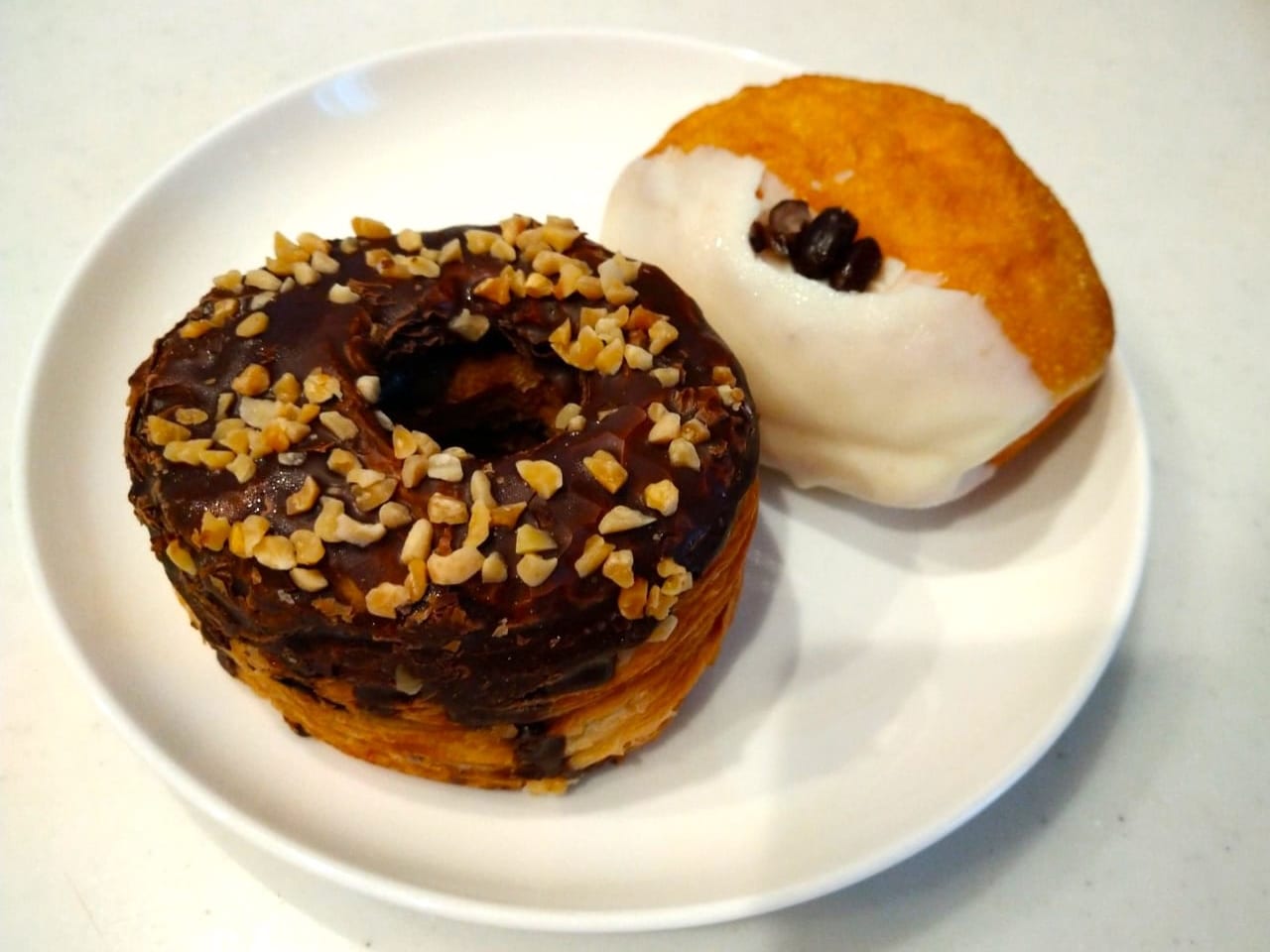 Emina Donuts