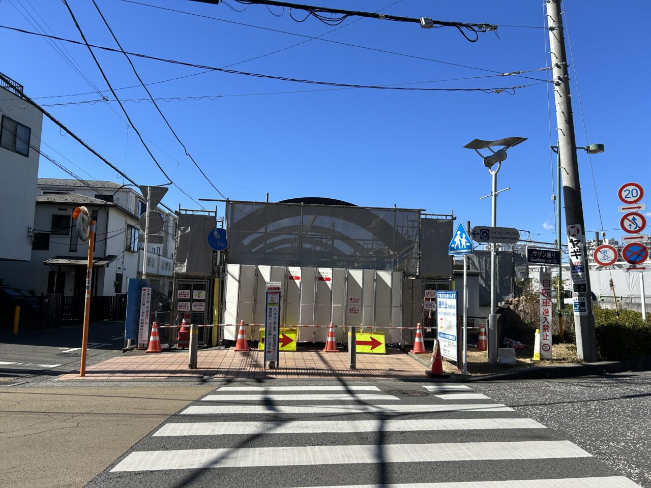 茅ヶ崎ツインウェイヴ地下通路南口側