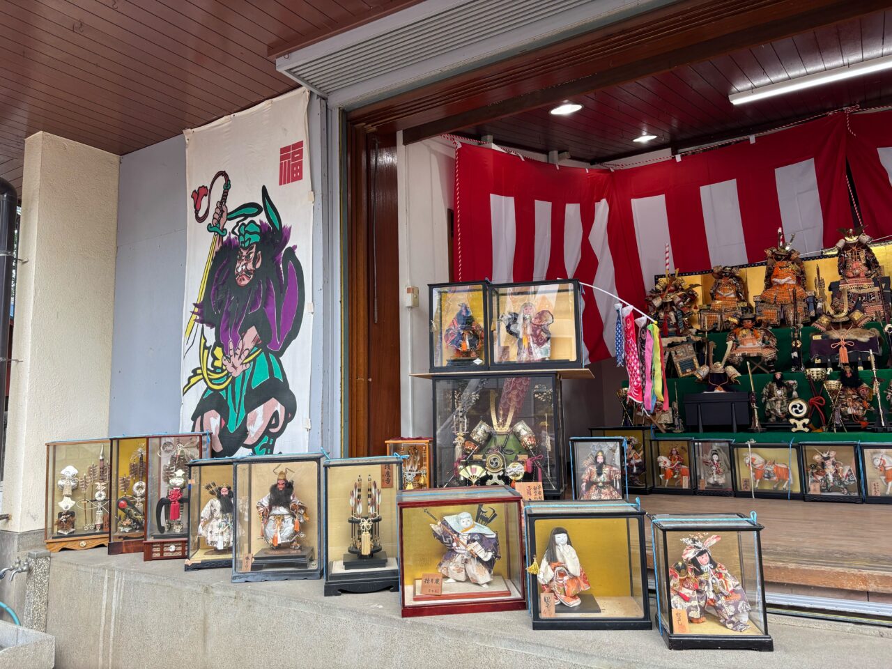茅ヶ崎菱沼八王子神社の端午の節句飾り