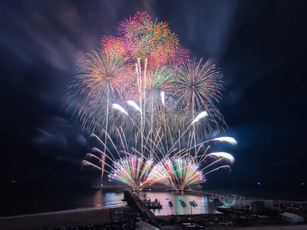 茅ヶ崎サザン芸術花火2025