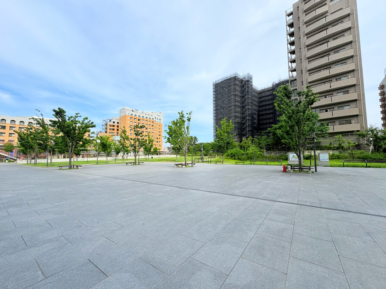 市役所前広場