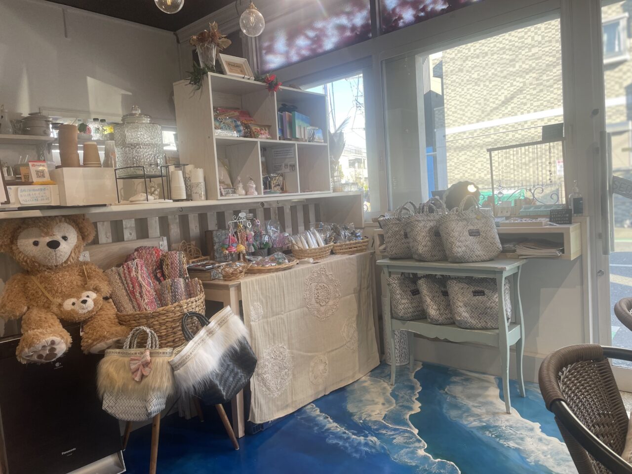 Pukana La [=] MARKETの店内(雑貨販売スペース)