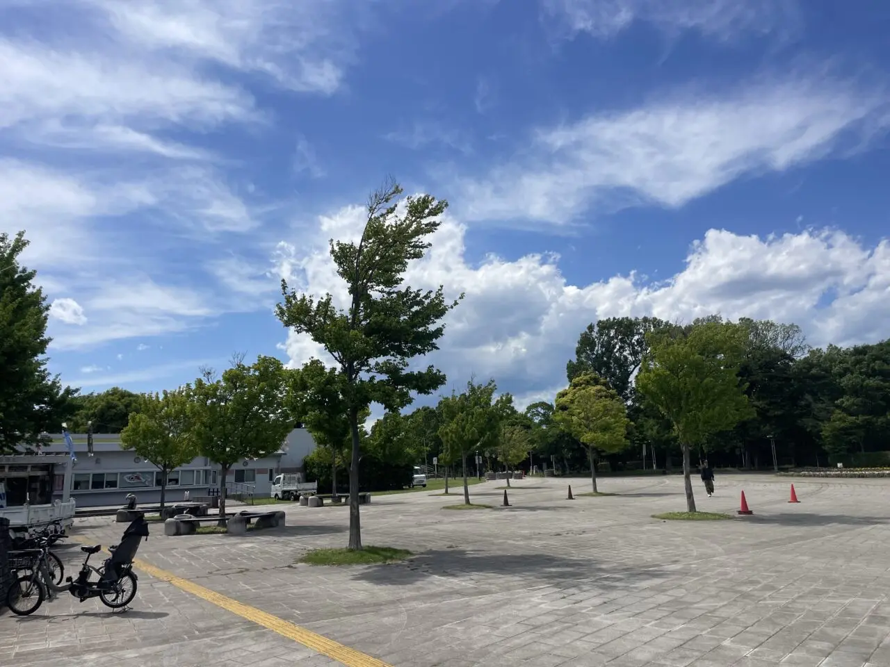 キッチンカーなどが出店予定の茅ヶ崎里山公園エントランス広場