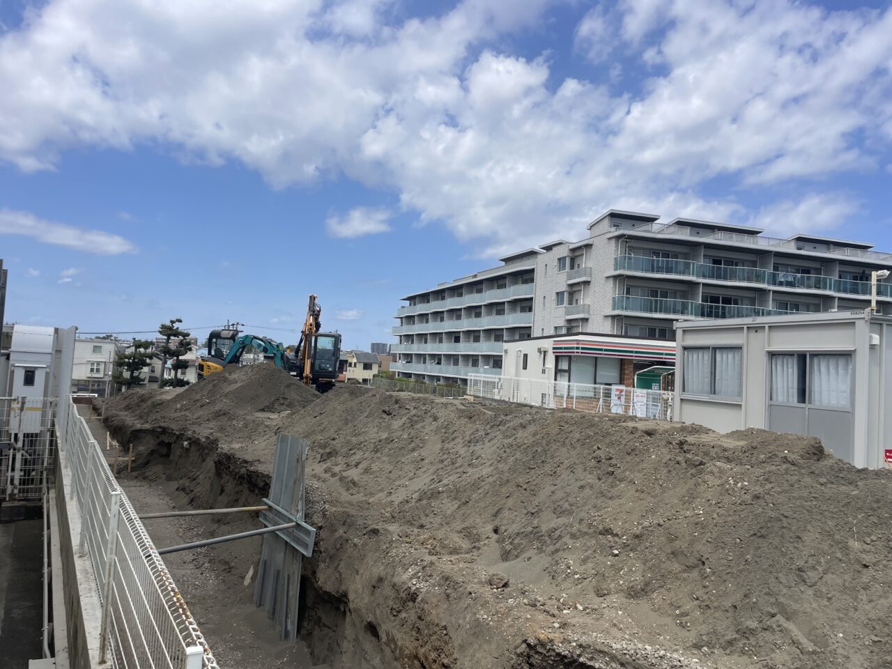 国道134号線沿いで進む中海岸エリアの新築工事