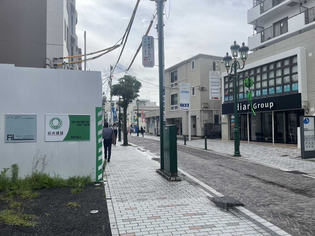 茅ヶ崎駅近く十間坂エリアのパークホームズ湘南茅ヶ崎建設現場周辺道路