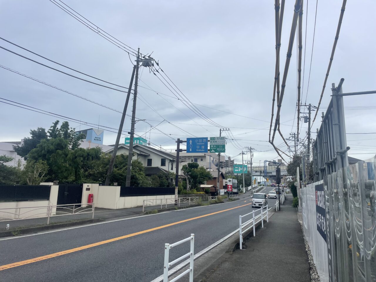 クリエイト出店予定地前を通る茅ヶ崎市下町屋の国道1号