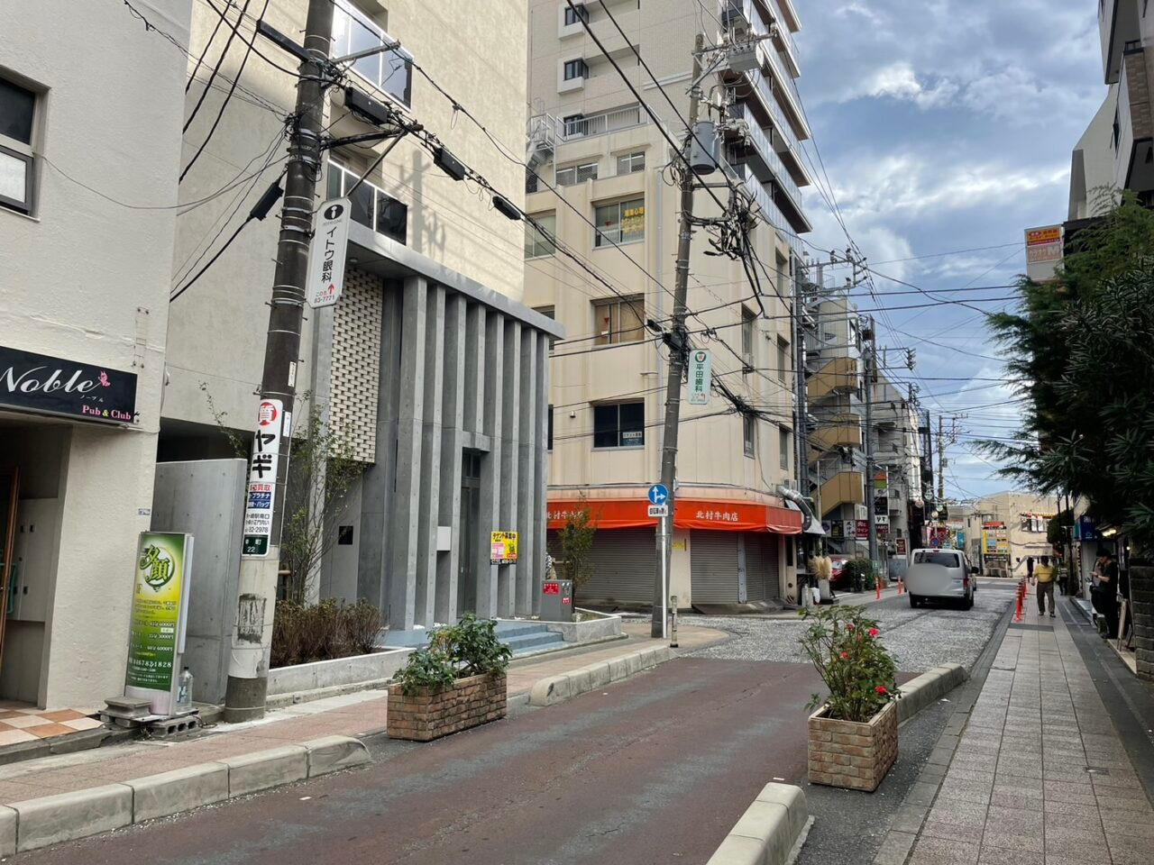 高橋マート茅ヶ崎駅前店がある茅ヶ崎市幸町の店舗周辺