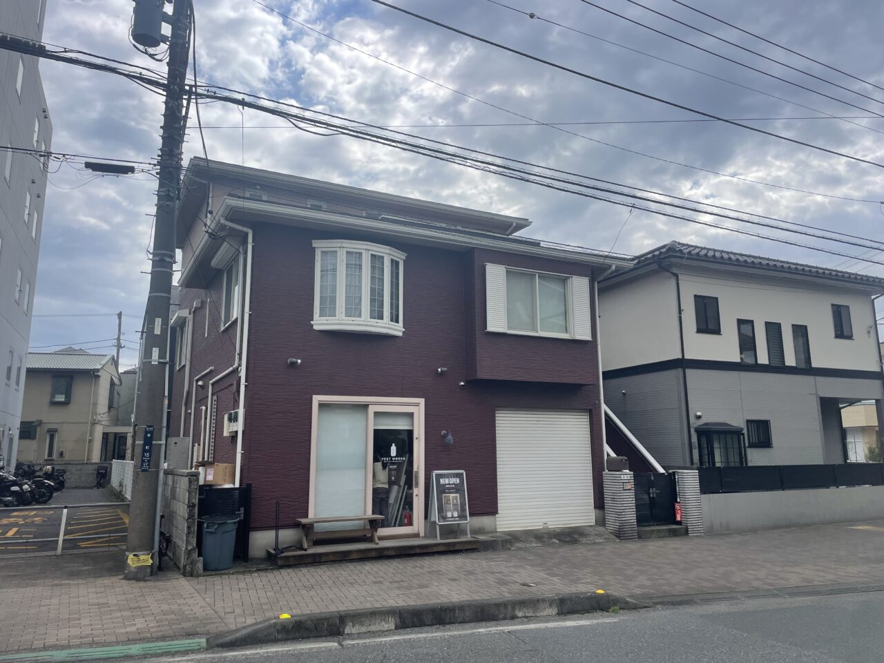 茅ヶ崎市幸町に2026年10月8日オープンするY’EST WORKS COFFEE ROASTERYの店舗外観